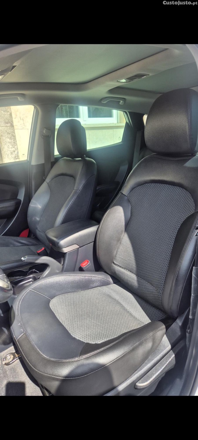 Hyundai ix35 Style 1.7Crdi — fotografia 4