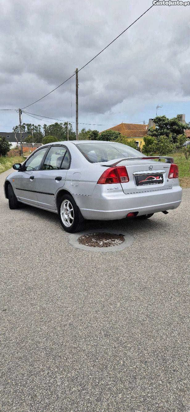 Honda Civic 1.4 I VII Três Volumes — fotografia 10