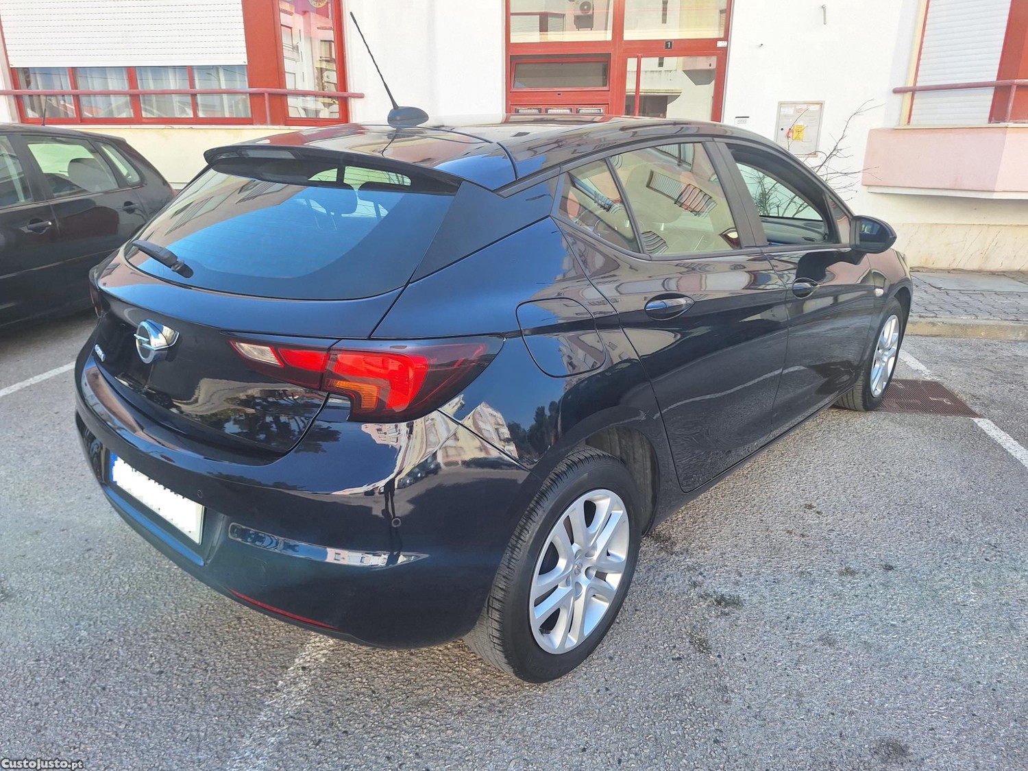 Opel Astra 1.6 CDTI Business — fotografia 6