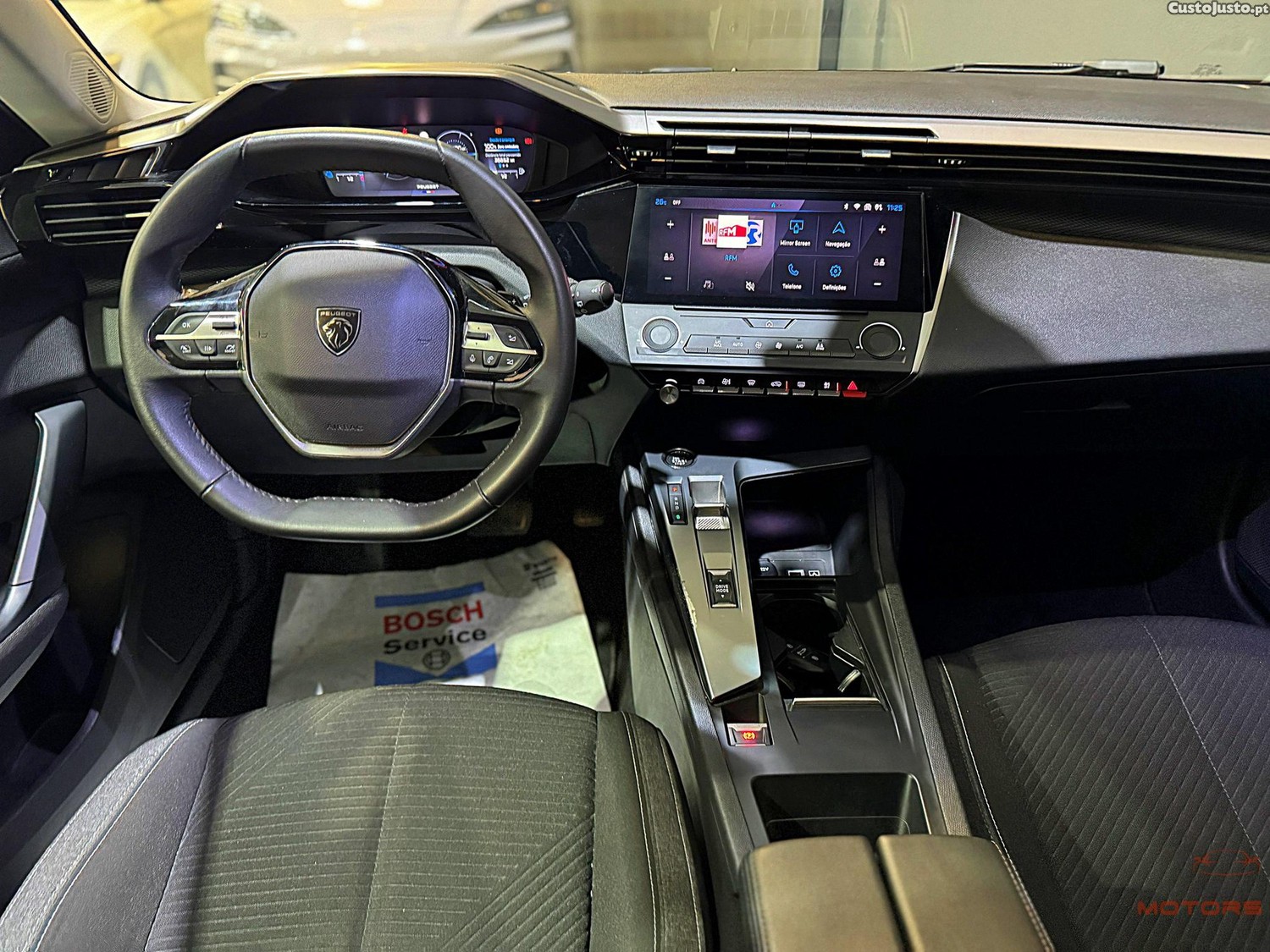 Peugeot 308 SW 1.6 Hybrid Allure e-EAT8 — fotografia 7