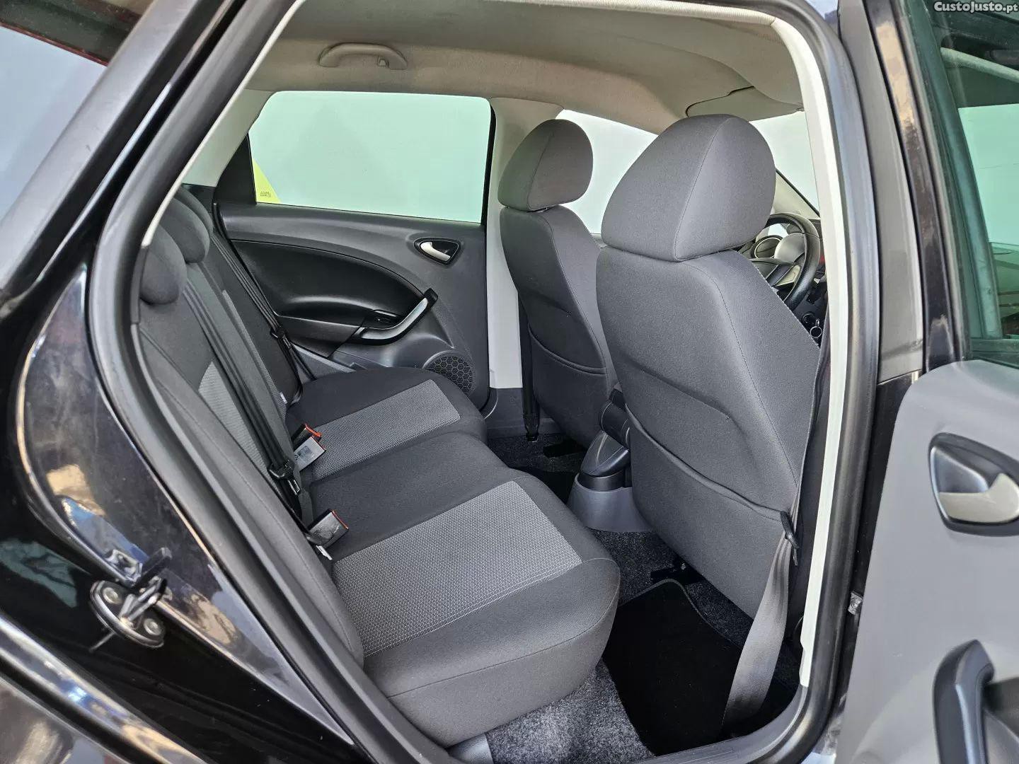 SEAT Ibiza 1.2 tdi style — fotografia 2