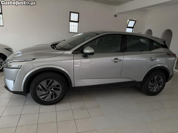 Nissan Qashqai 1.3 DIG-T — fotografia 16