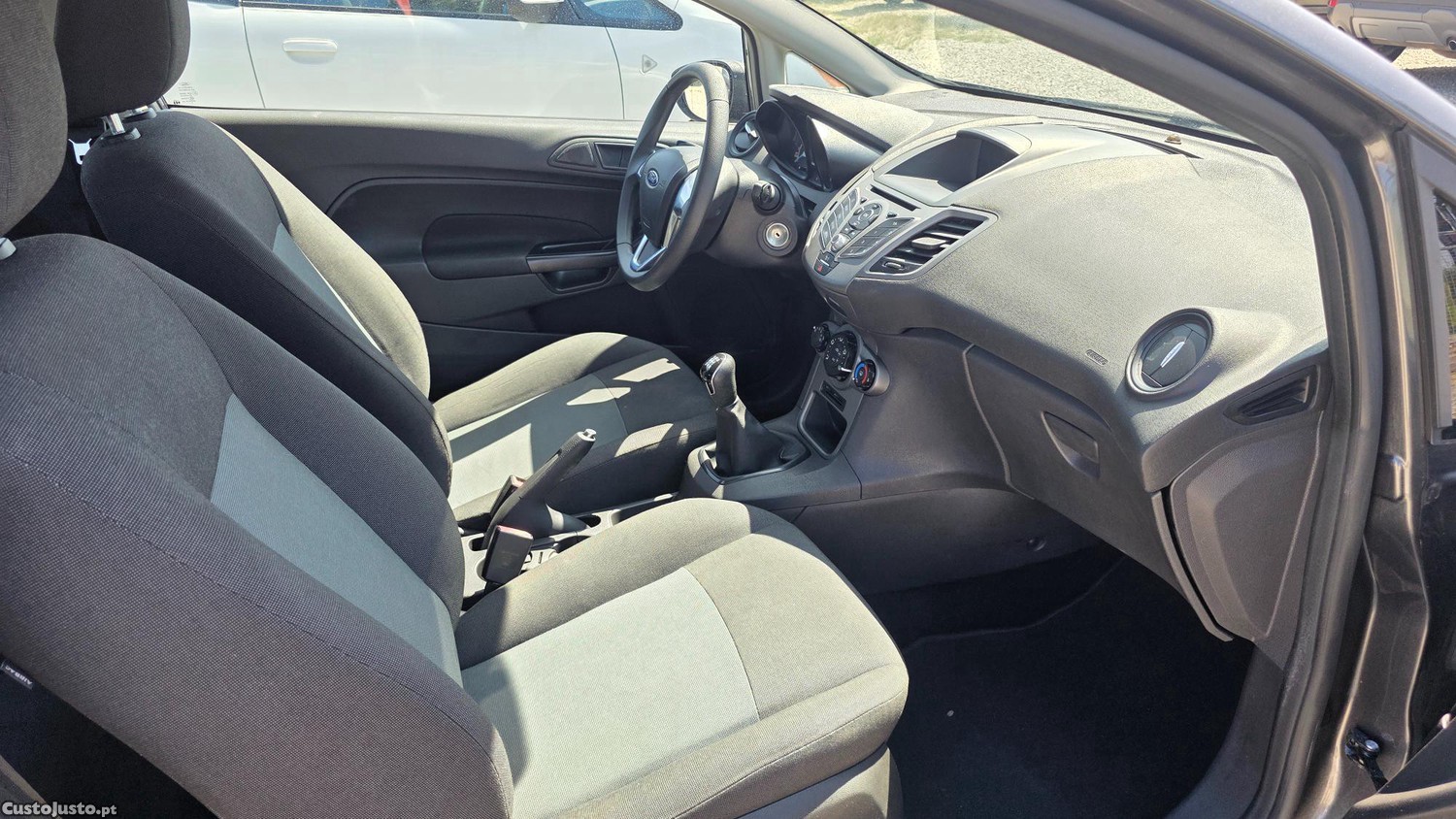 Ford Fiesta 1.25 Duratec 60cv — fotografia 3