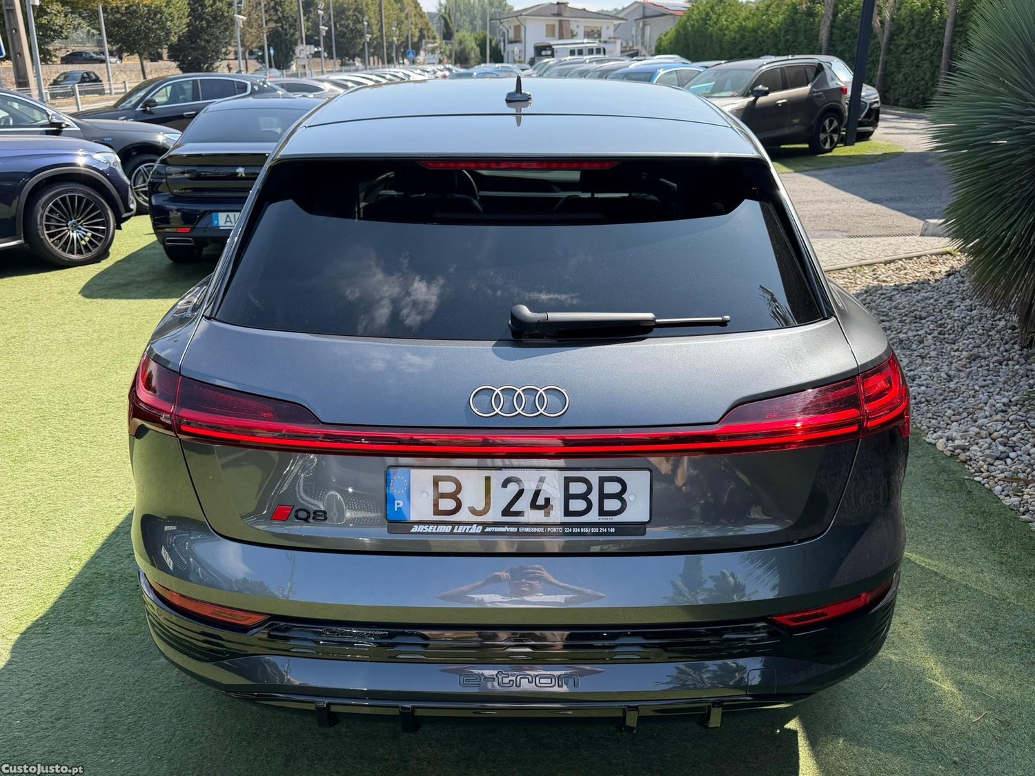 Audi Q8 e-Tron 50 quattro S line — fotografia 18