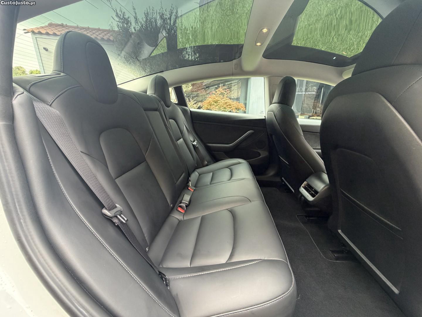 Tesla Model 3 Standard Range Plus RWD — fotografia 15