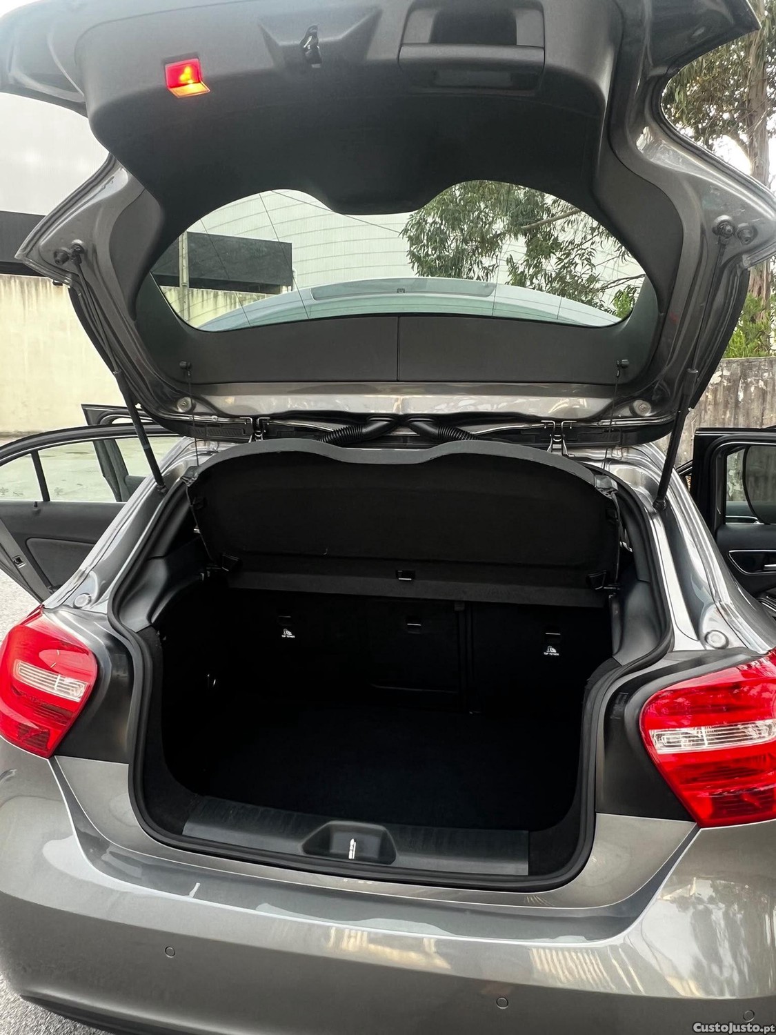 Mercedes-Benz A 180 A180 Urban — fotografia 6