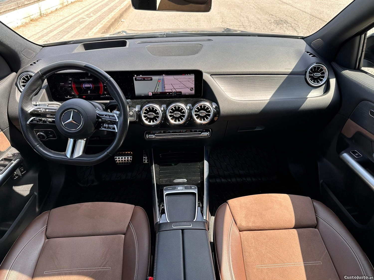 Mercedes-Benz GLA 250 e AMG Line — fotografia 4
