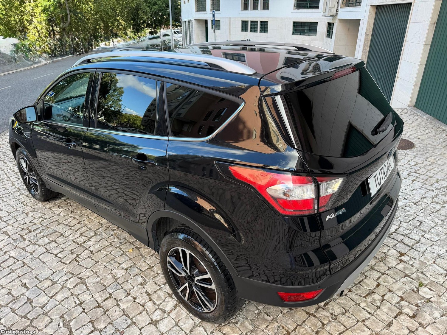Ford Kuga 1.5 EcoBlue TITANIUM — fotografia 19