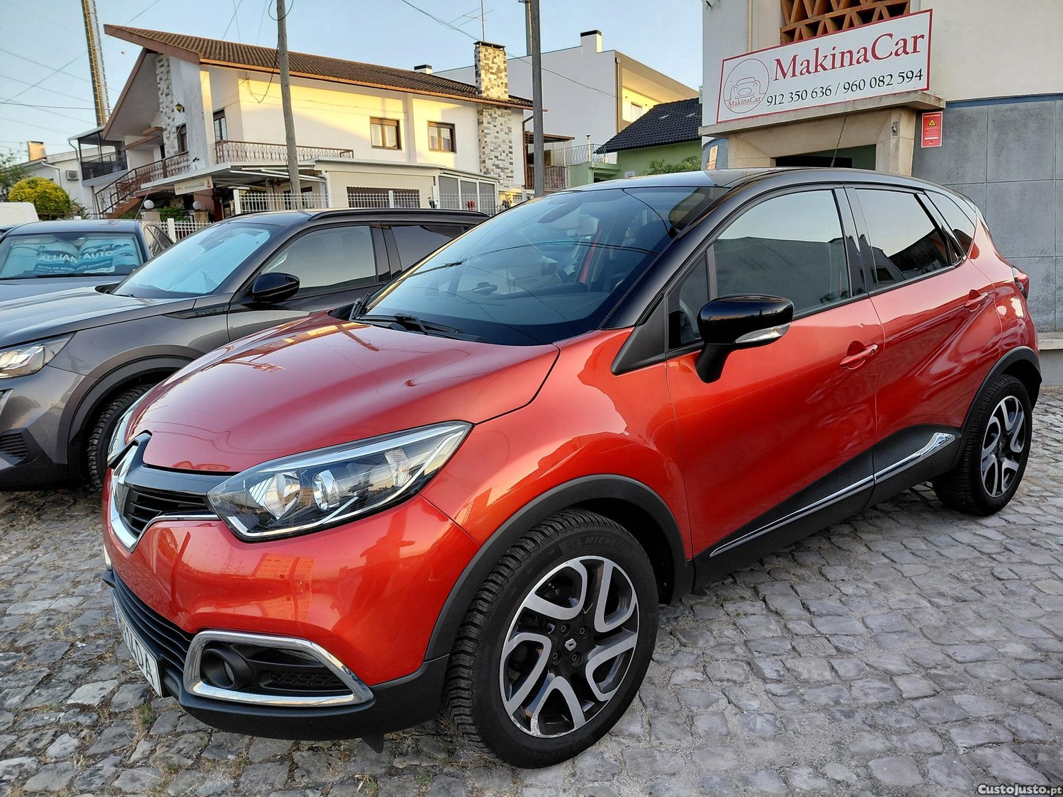 Renault Captur 0.90  90 cv - 16 foto 2