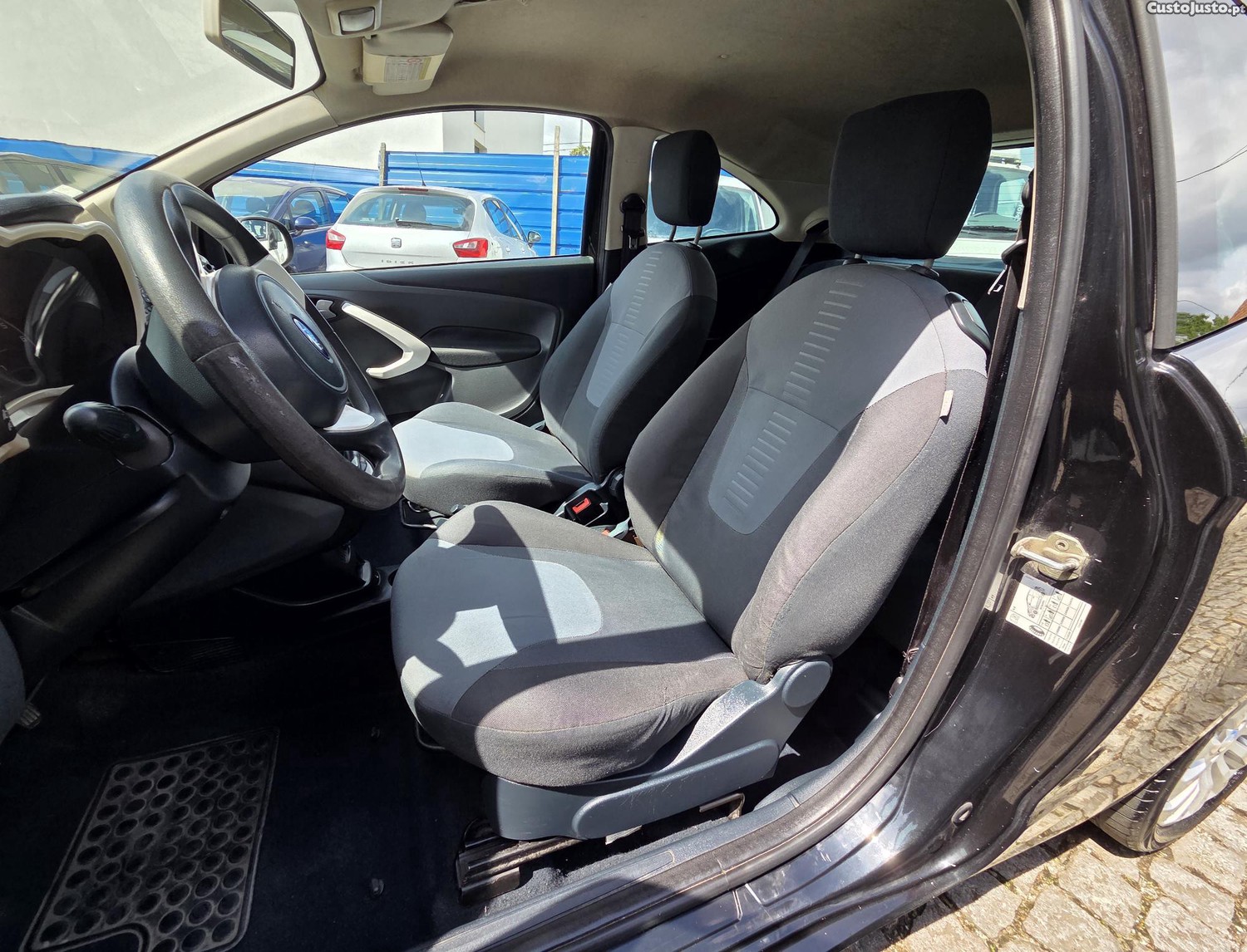 Ford KA 1.3 TDCi Titanium — fotografia 5