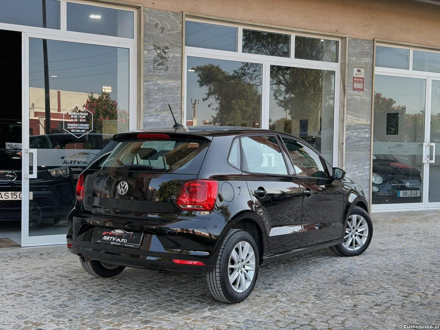 Volkswagen Polo 1.4 TDI Lounge — fotografia 12