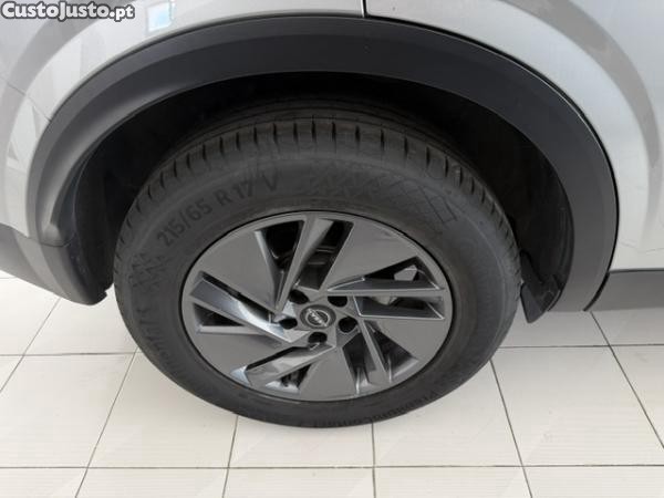 Nissan Qashqai 1.3 DIG-T — fotografia 12