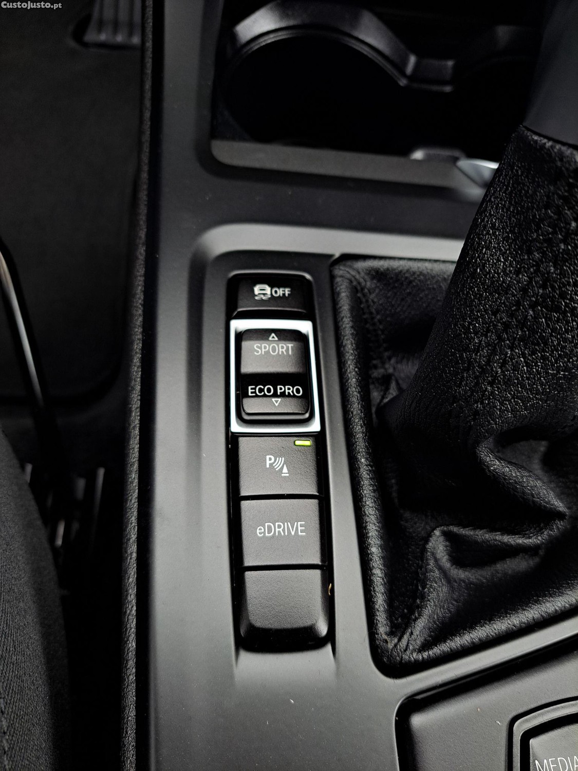 BMW X1 25 e xDrive Corporate Edition — fotografia 14