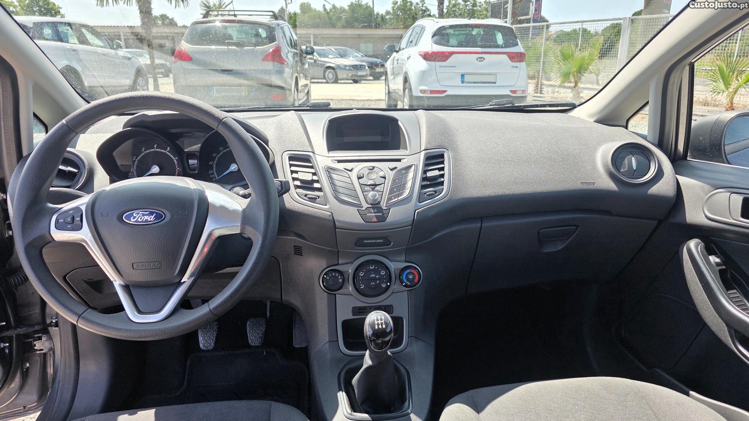 Ford Fiesta 1.25 Duratec 60cv — fotografia 5