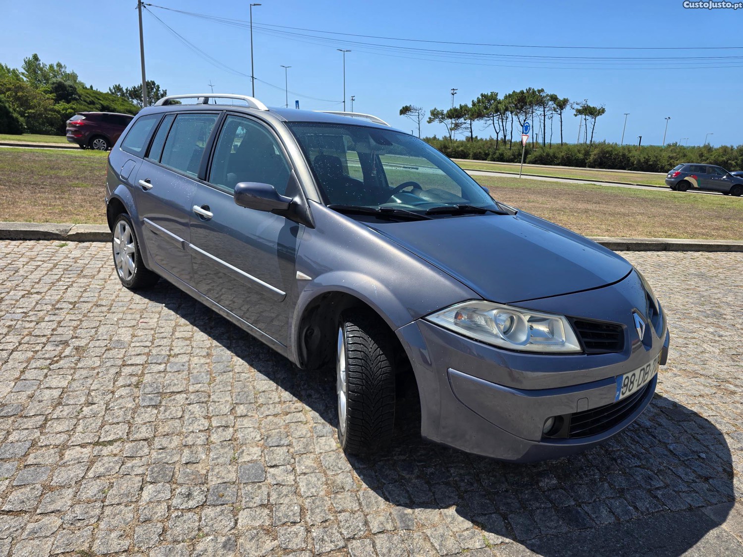 Renault Mégane 106cv 200km — fotografia 4