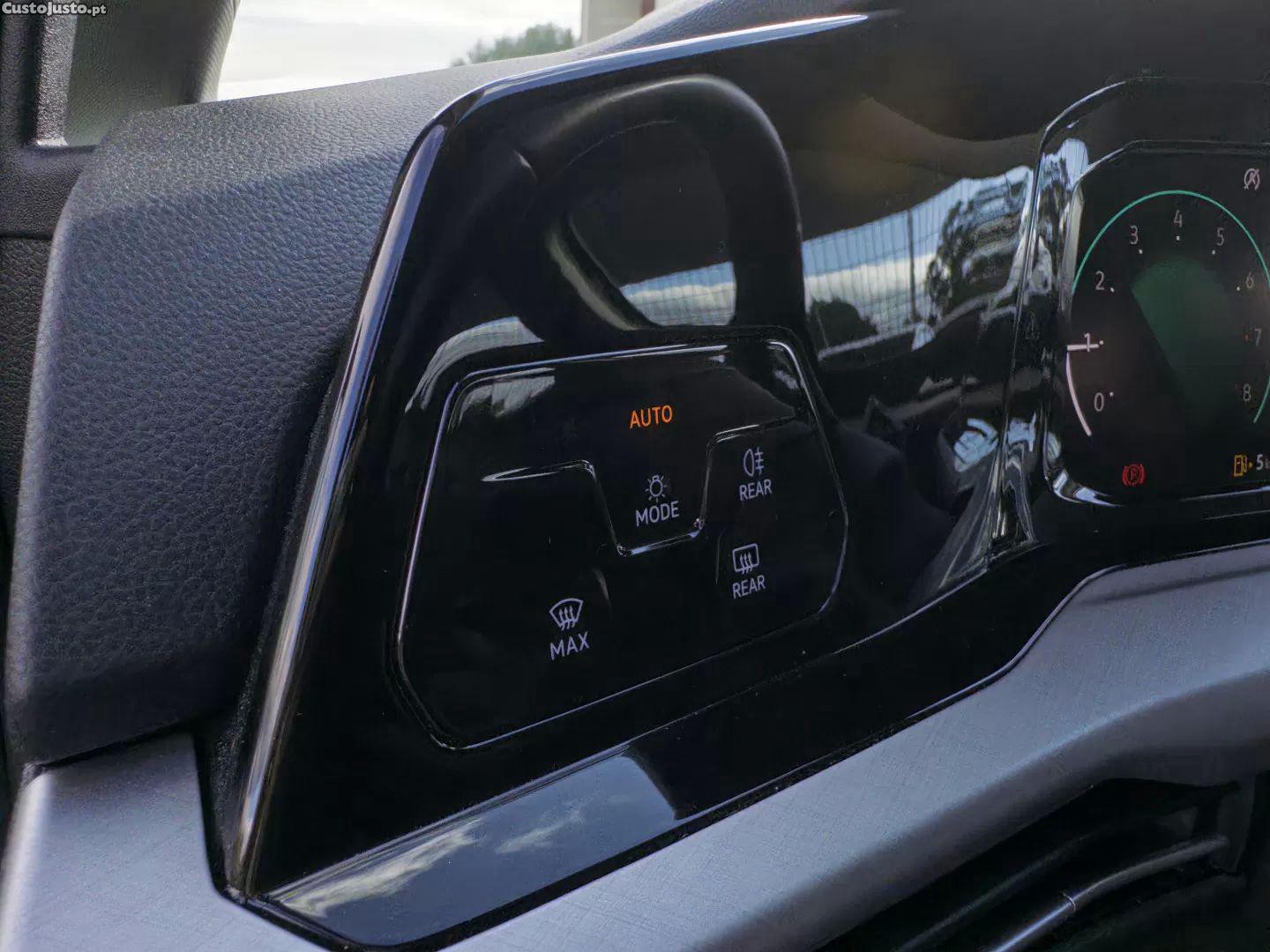 Volkswagen Golf 1.0 tsi opf life — fotografia 9