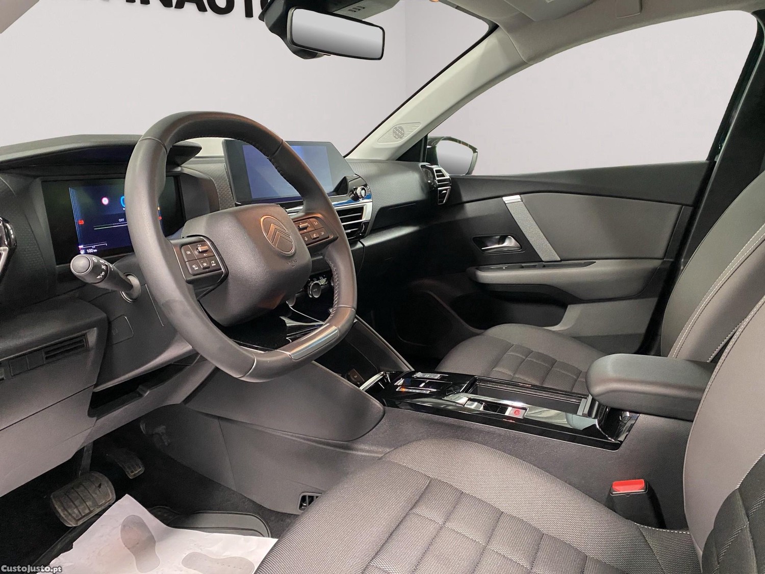Citroën C4 1.2 Hybrid Plus e-DSC6 — fotografia 14