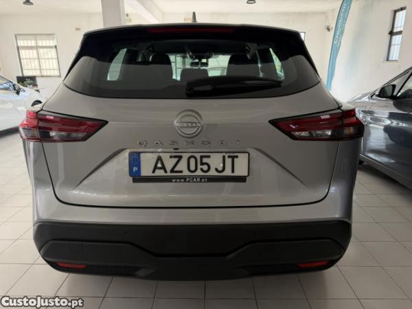 Nissan Qashqai 1.3 DIG-T — fotografia 14