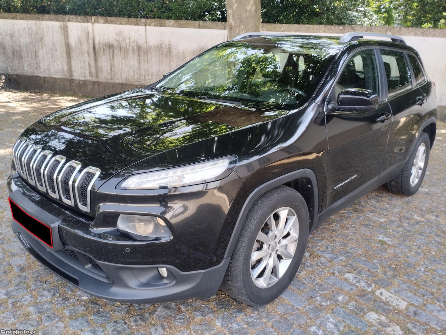 Jeep Cherokee 2.0 MJD LONGITUDE - NACIONAL - C/ GARANTIA - "C/ Gancho de Reboque" — fotografia 27