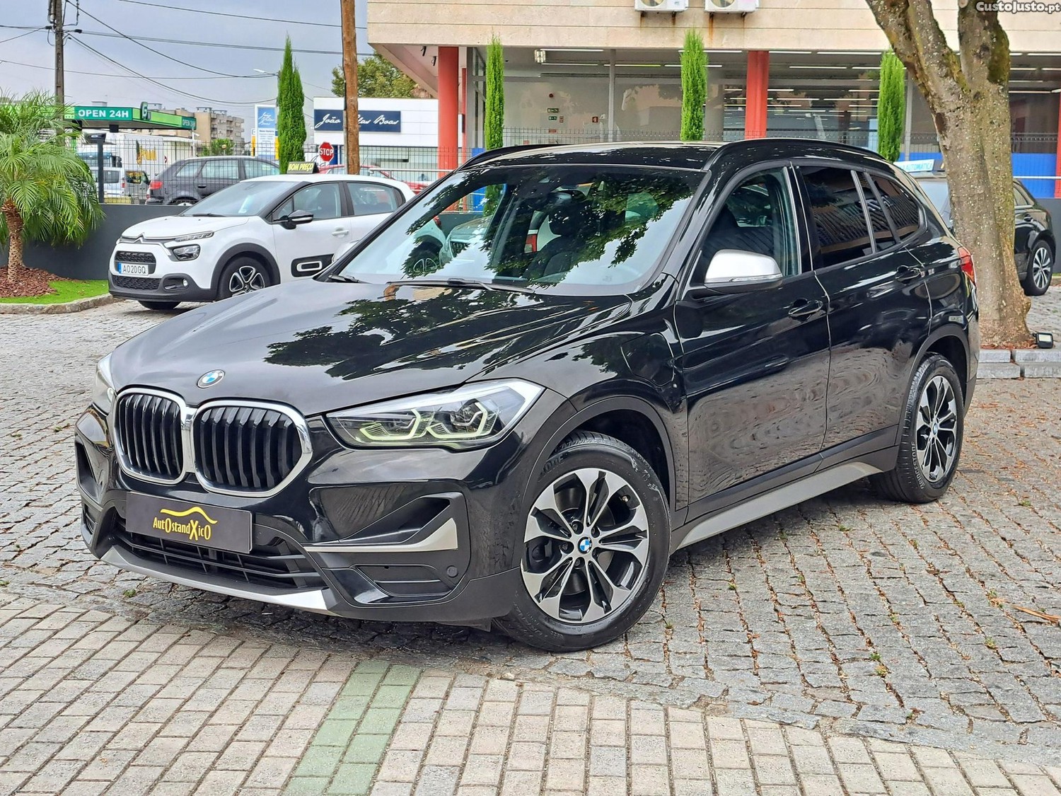 BMW X1 25 e xDrive Corporate Edition — fotografia 5