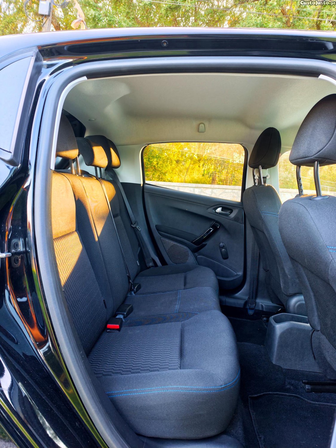 Peugeot 208 1.2L 82 5P — photo 5