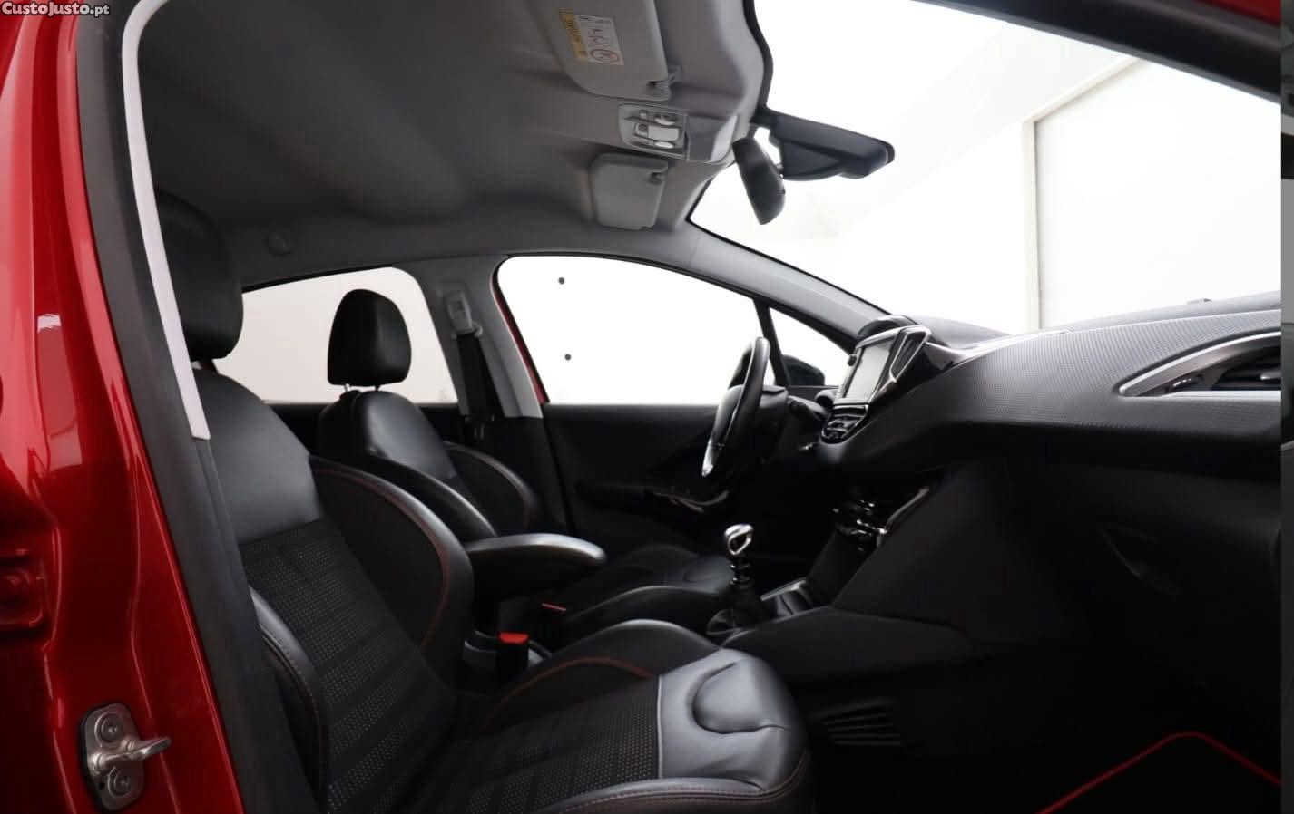 Peugeot 208 GTLine — fotografia 5