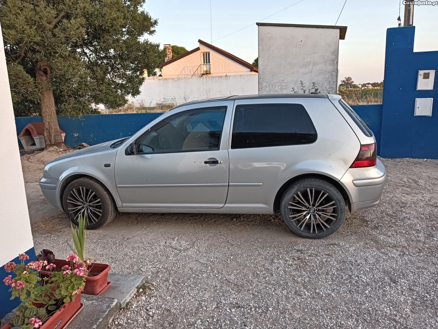 Volkswagen Golf Coupé — fotografia 2