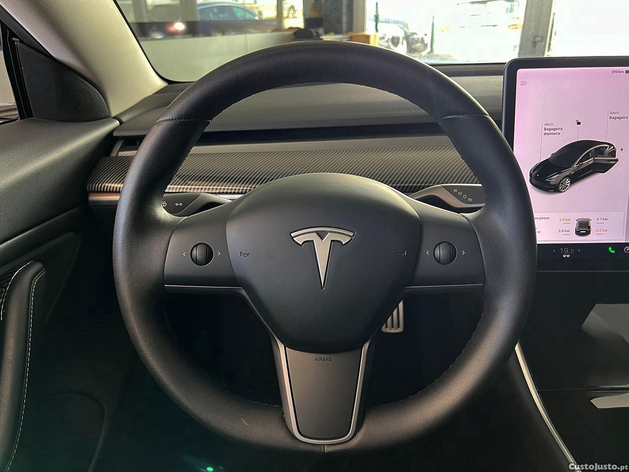 Tesla Model 3 Performance Dual Motor AWD — fotografia 12