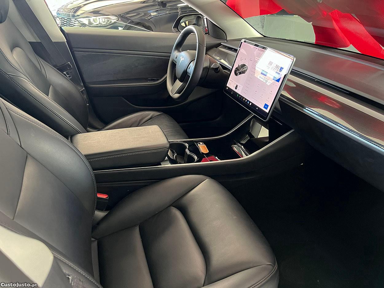 Tesla Model 3 Performance Dual Motor AWD — fotografia 5