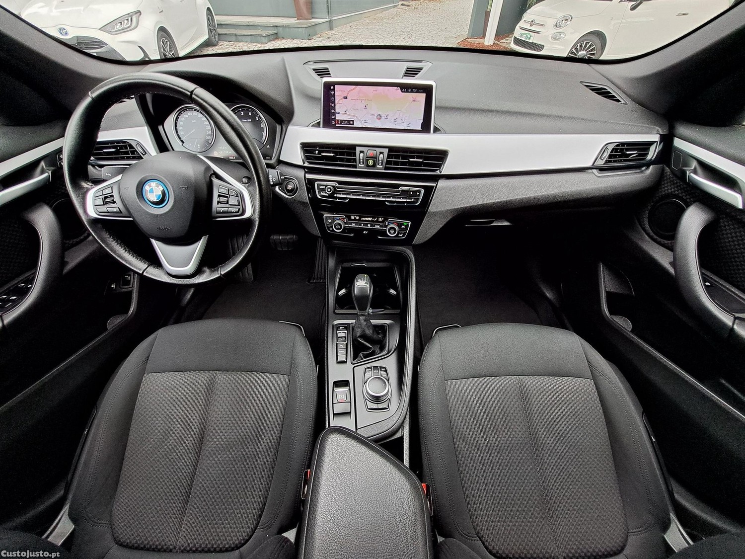 BMW X1 25 e xDrive Corporate Edition — fotografia 13