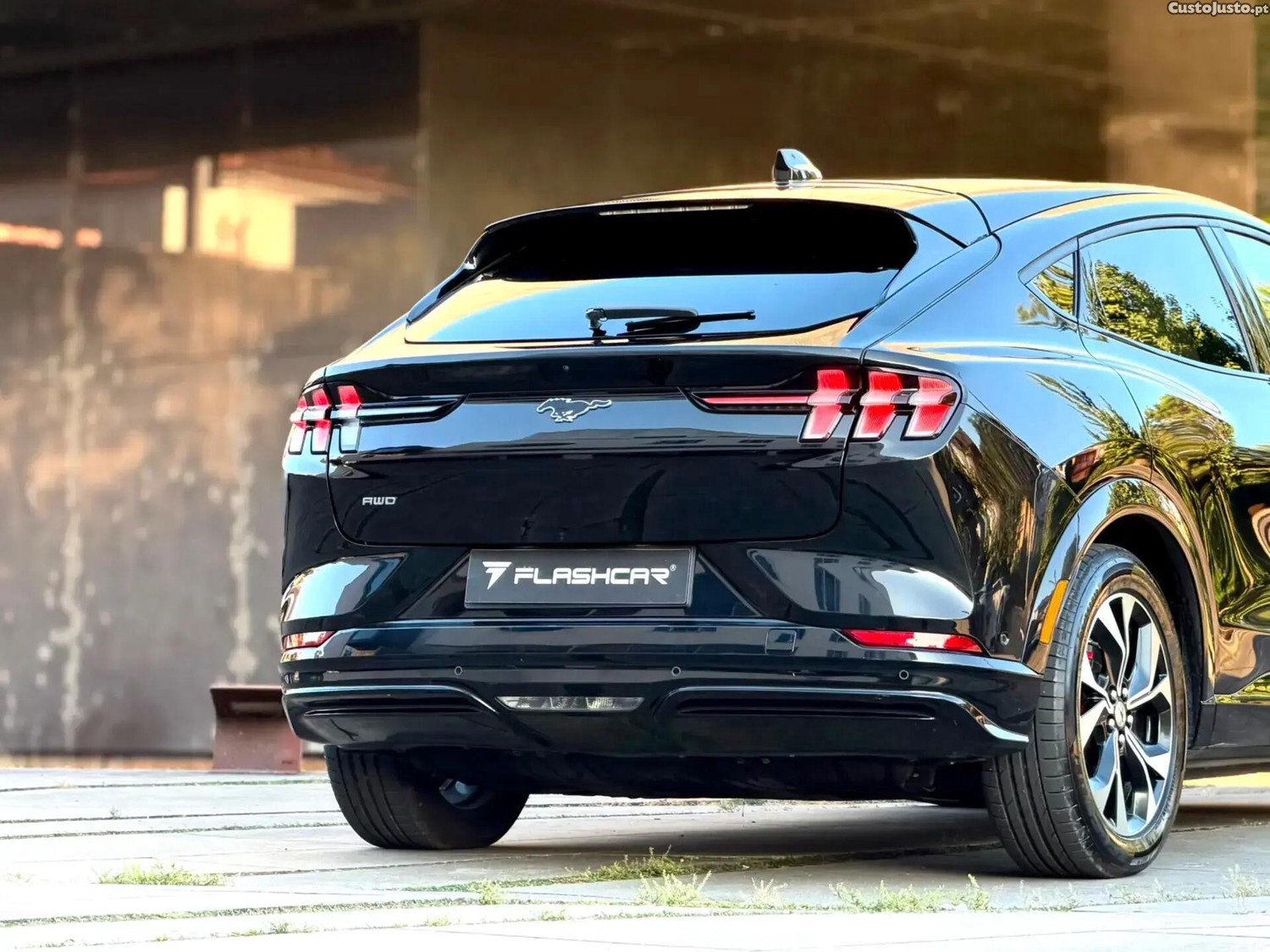 Ford Mustang Mach-E 75.7 kWh AWD RSK - 23 foto 2