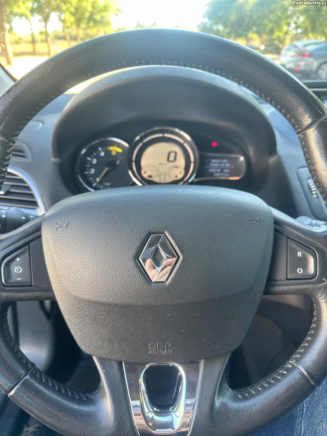 Renault Mégane Limited 2015 - 15 — photo 3