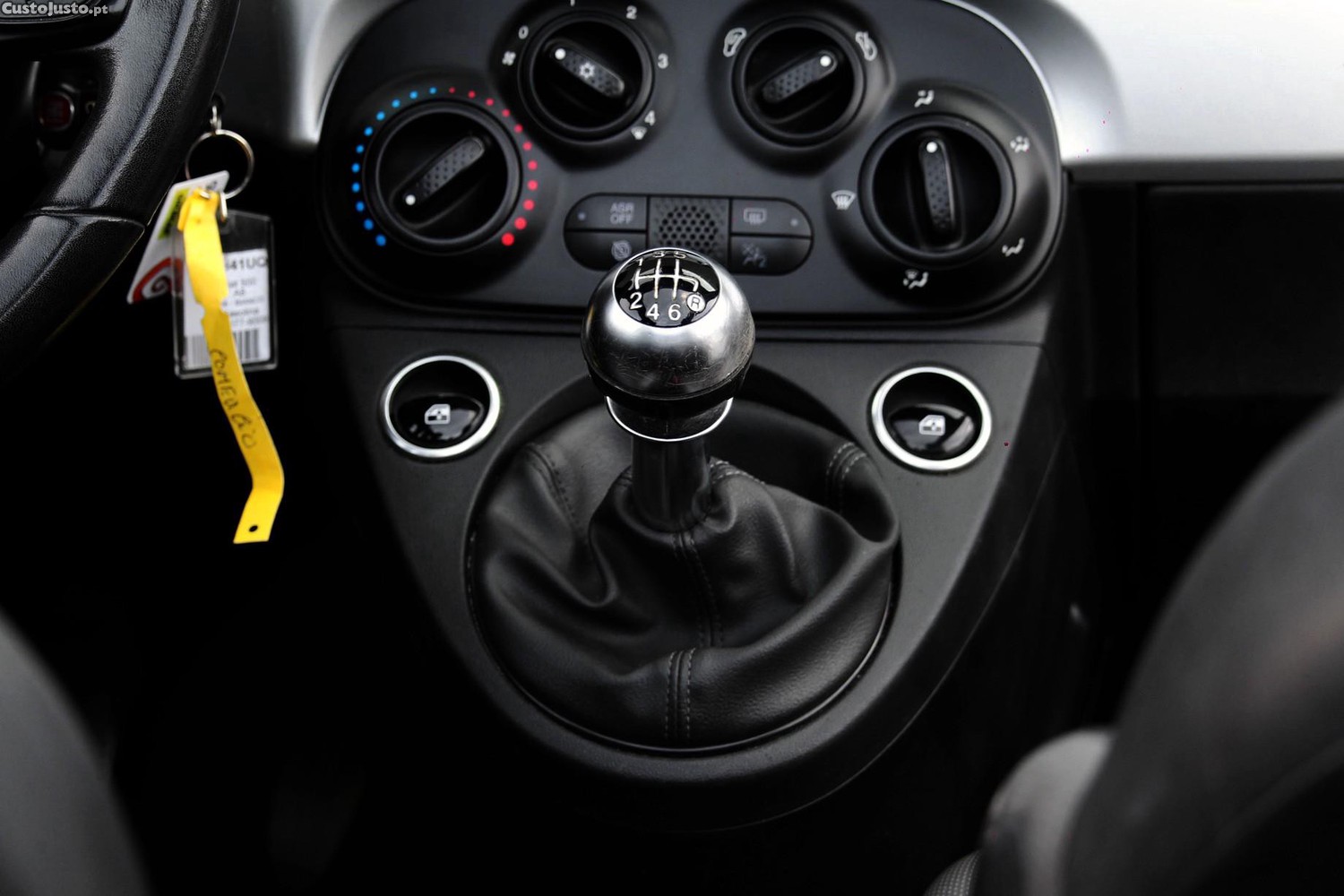 Fiat 500C 1.0 Hybrid Connect — fotografia 12