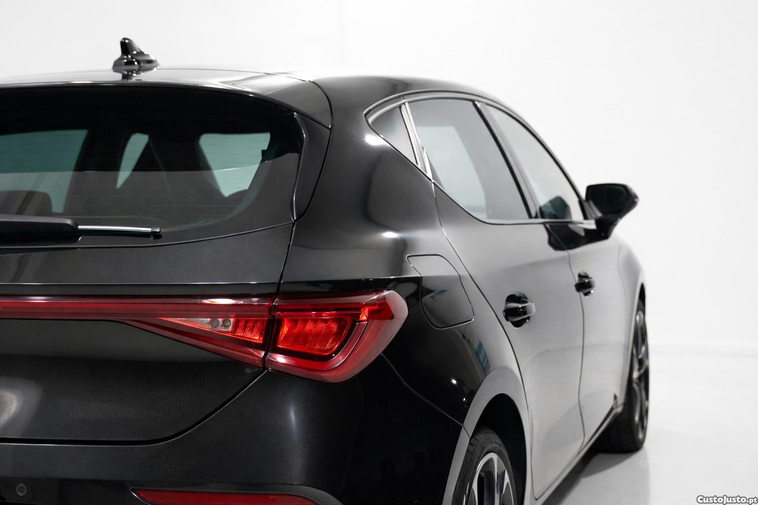 CUPRA Leon 1.4 e-Hybrid DSG — fotografia 19