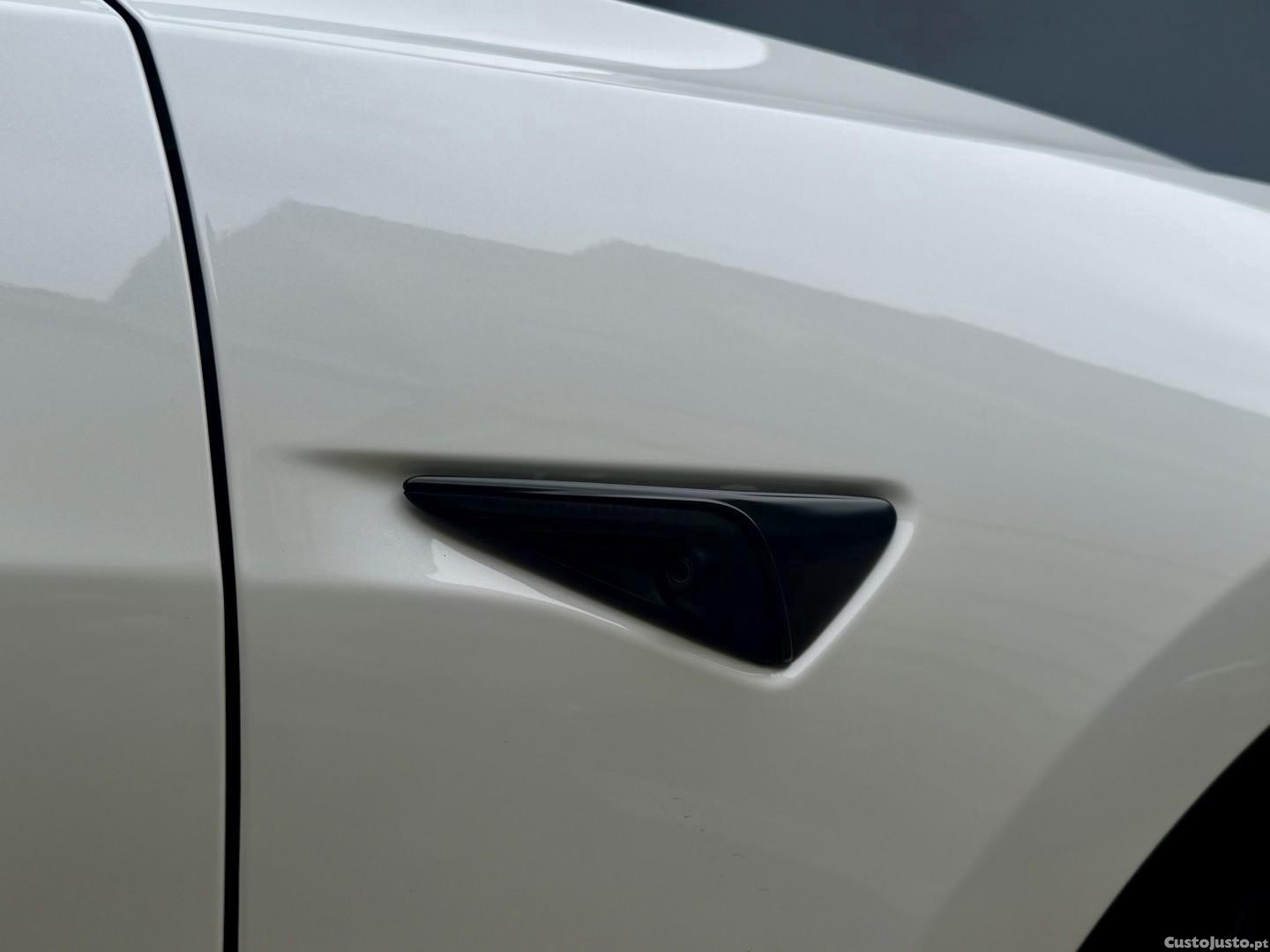 Tesla Model 3 Standard Range Plus RWD — fotografia 19