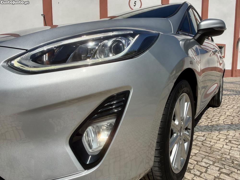 Ford Fiesta 1.0 EcoBoost Titaniu — fotografia 11