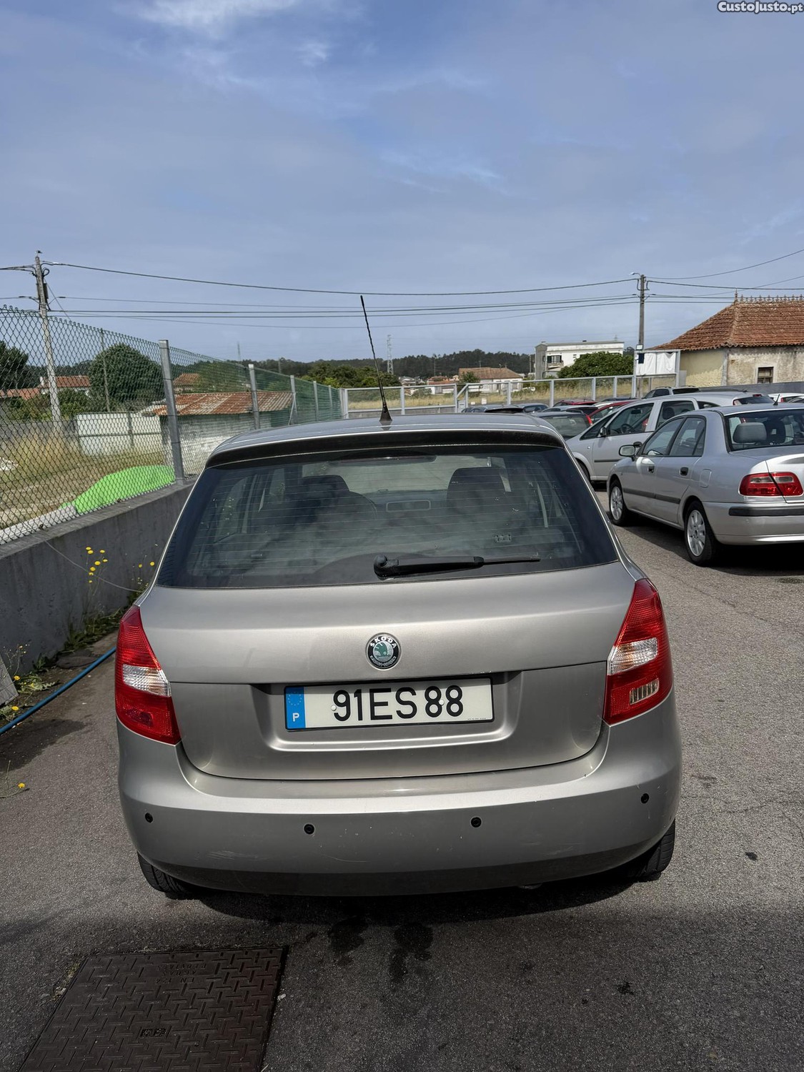 Skoda Fabia 1.2i 70CV — fotografia 11