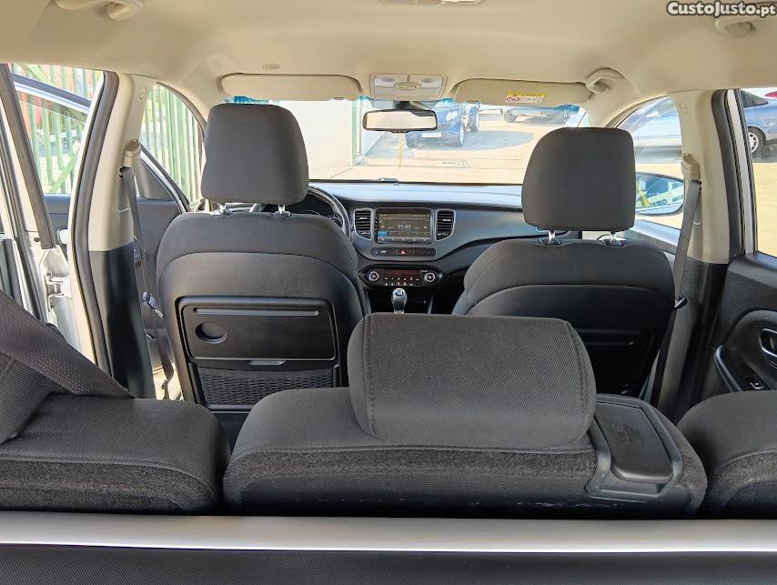 Kia Carens 1.7 CRDI DE 7 LUGARES - 15 foto 5