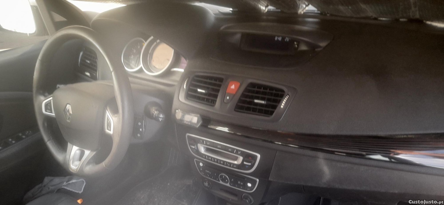 Renault Mégane 1.5Dci 110cv — fotografia 8