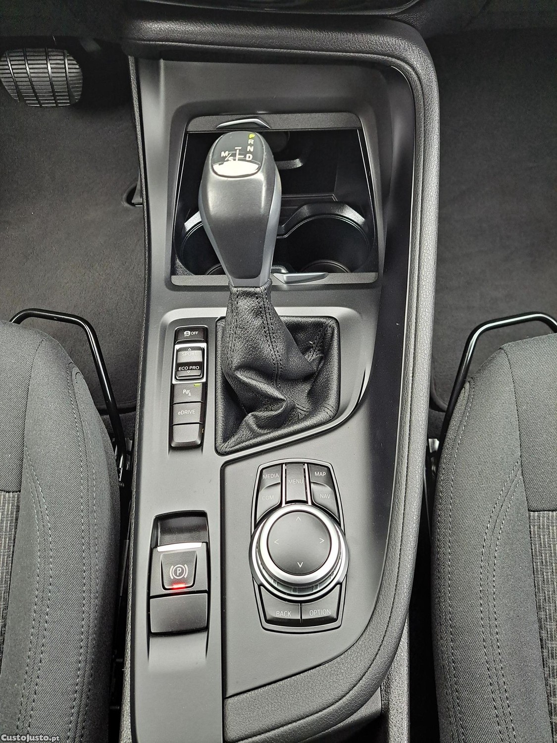 BMW X1 25 e xDrive Corporate Edition — fotografia 16