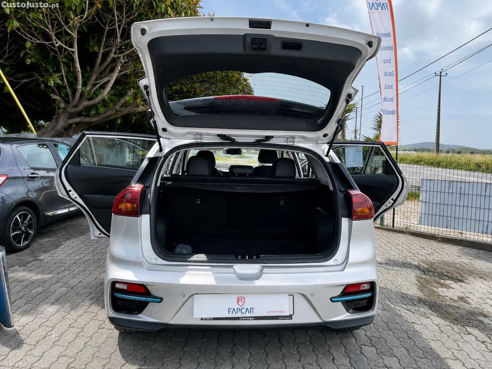 Kia e-Niro E-NIRO EV 64KWH TECH — fotografia 12