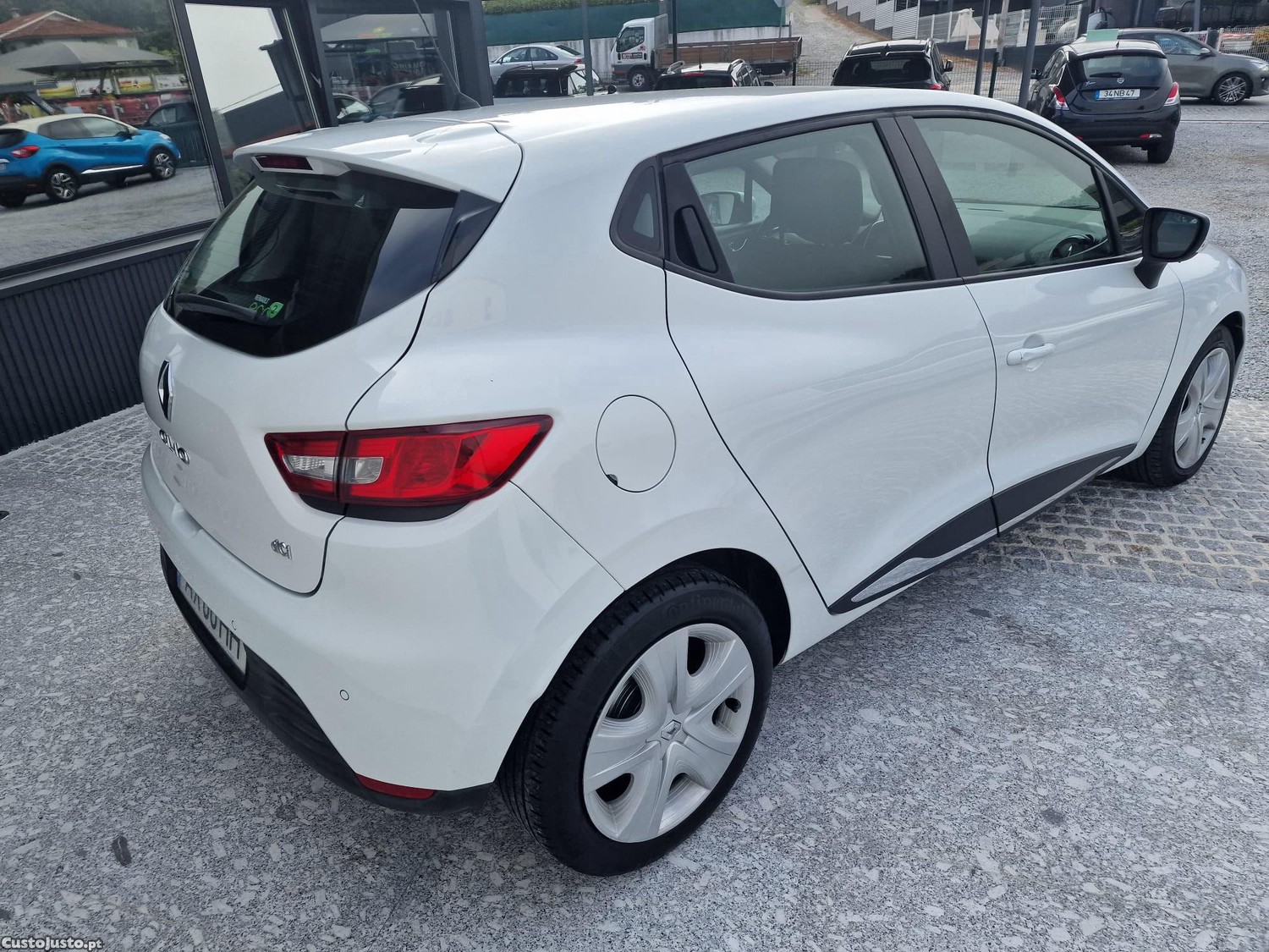 Renault Clio 1.5 dCi Confort - 14 foto 2