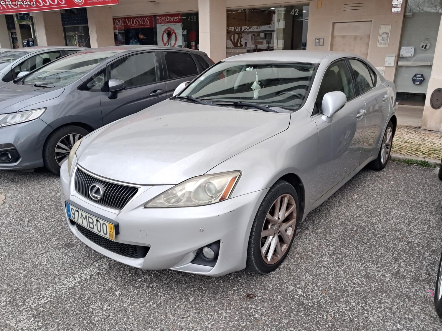 Lexus IS 2200cc — fotografia 4
