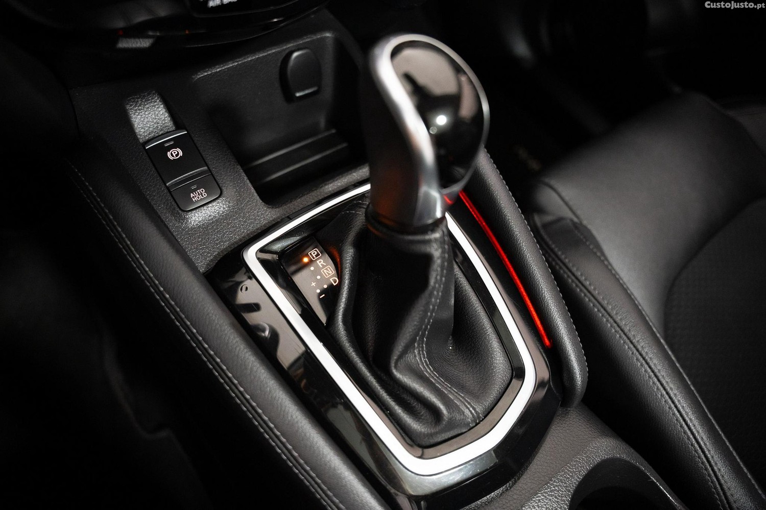 Nissan Qashqai 1.3 DIG-T Tekna DCT — fotografia 7