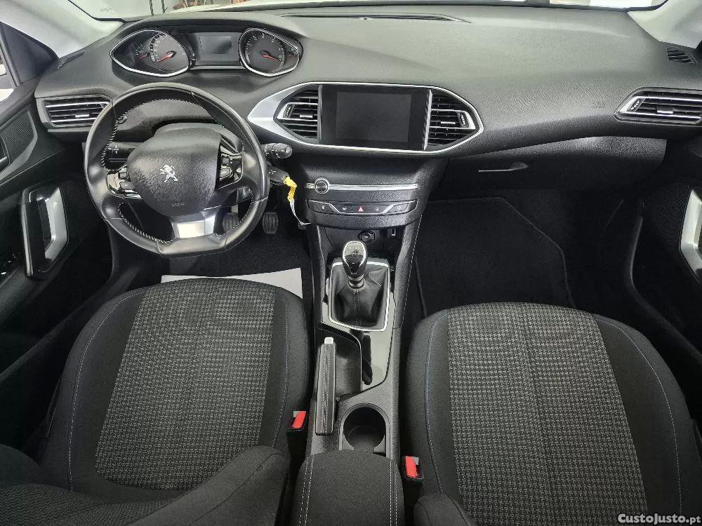 Peugeot 308 1.5 bluehdi style — fotografia 4