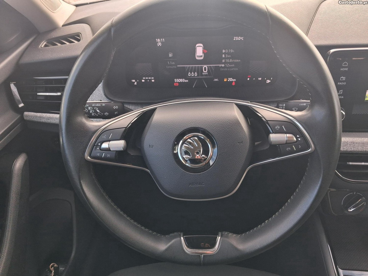 Skoda Kamiq 1.0 TSI Style — fotografia 6
