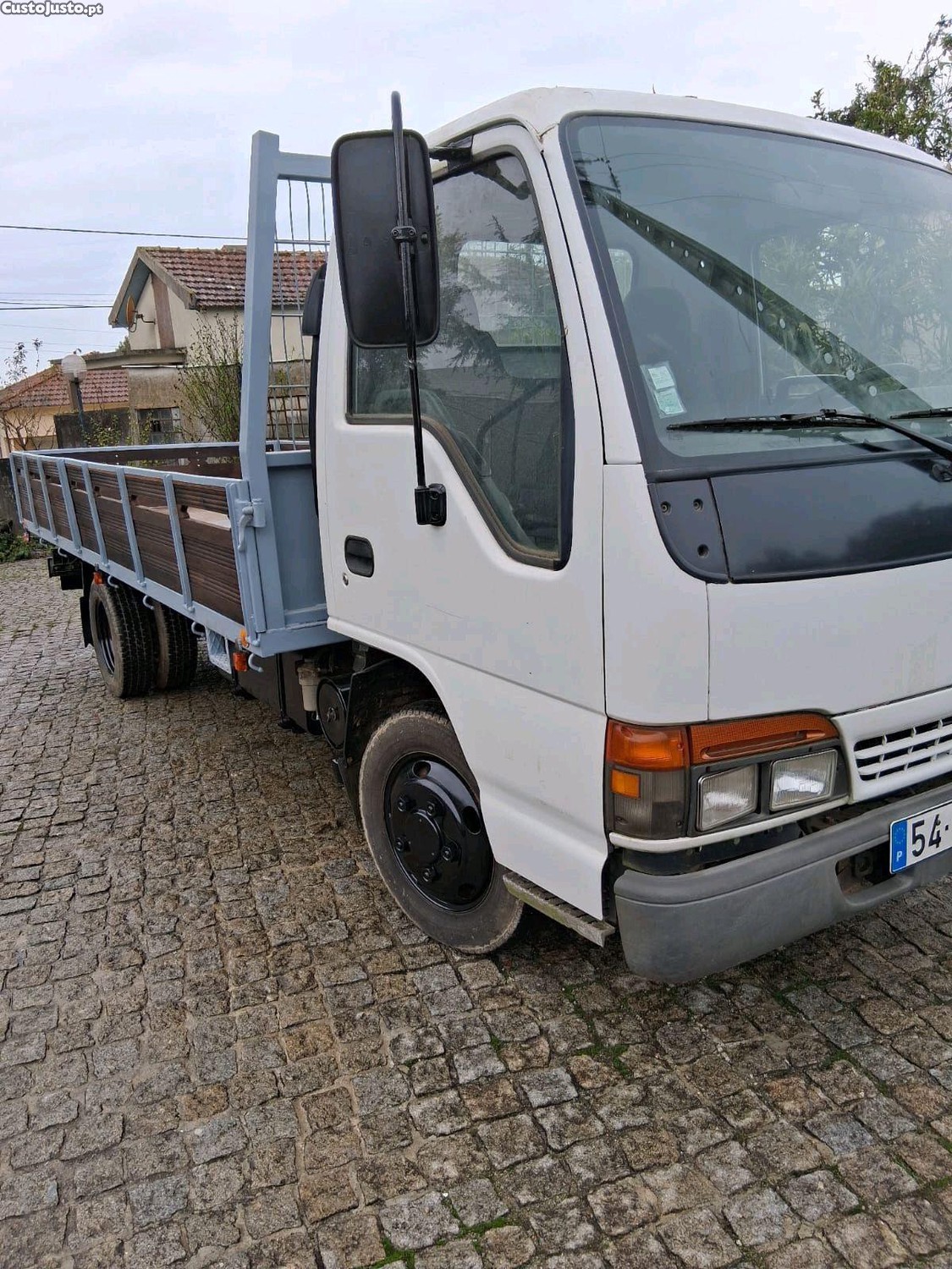 Isuzu WFR nkr — fotografia 6