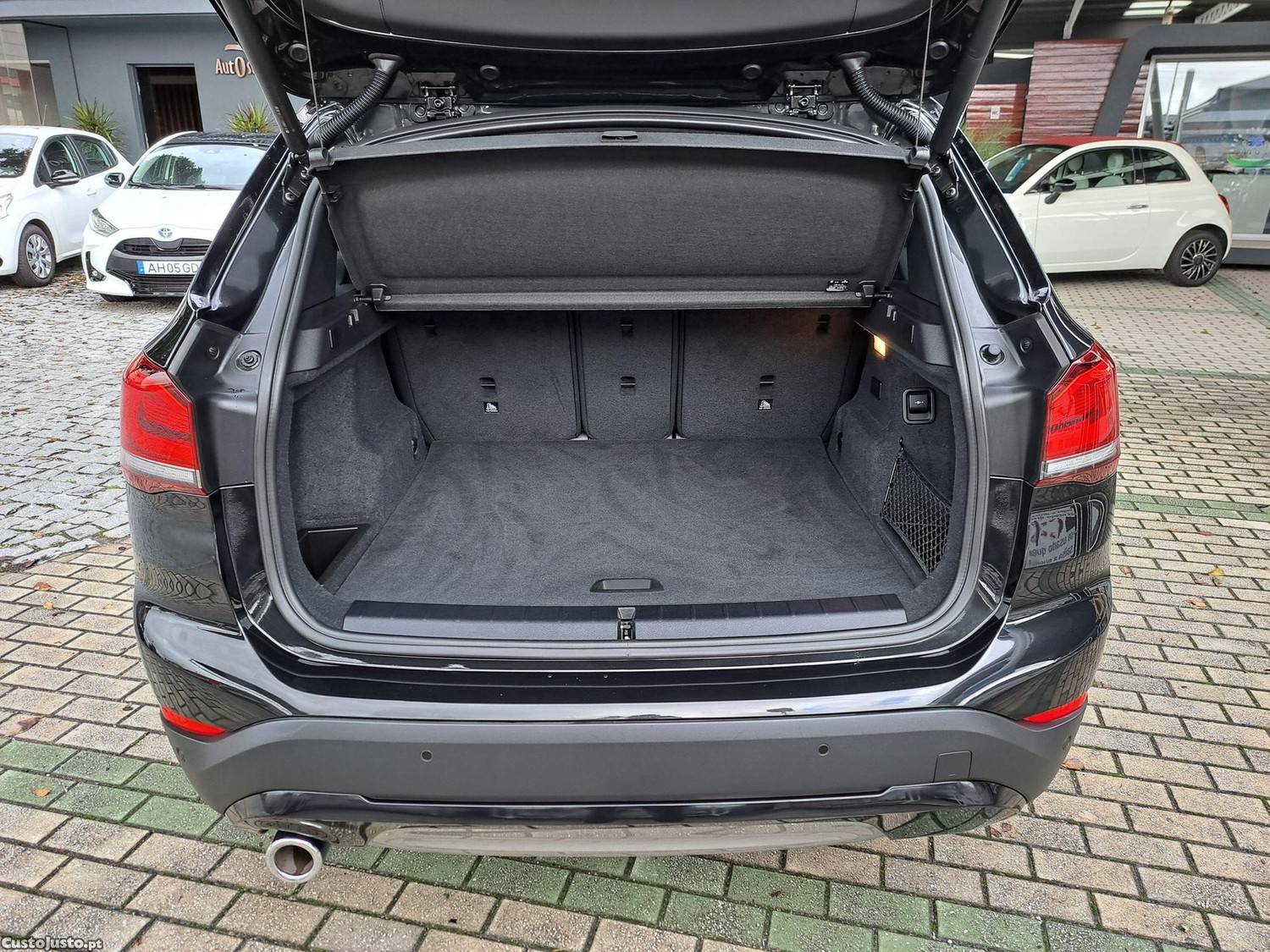 BMW X1 25 e xDrive Corporate Edition — fotografia 10