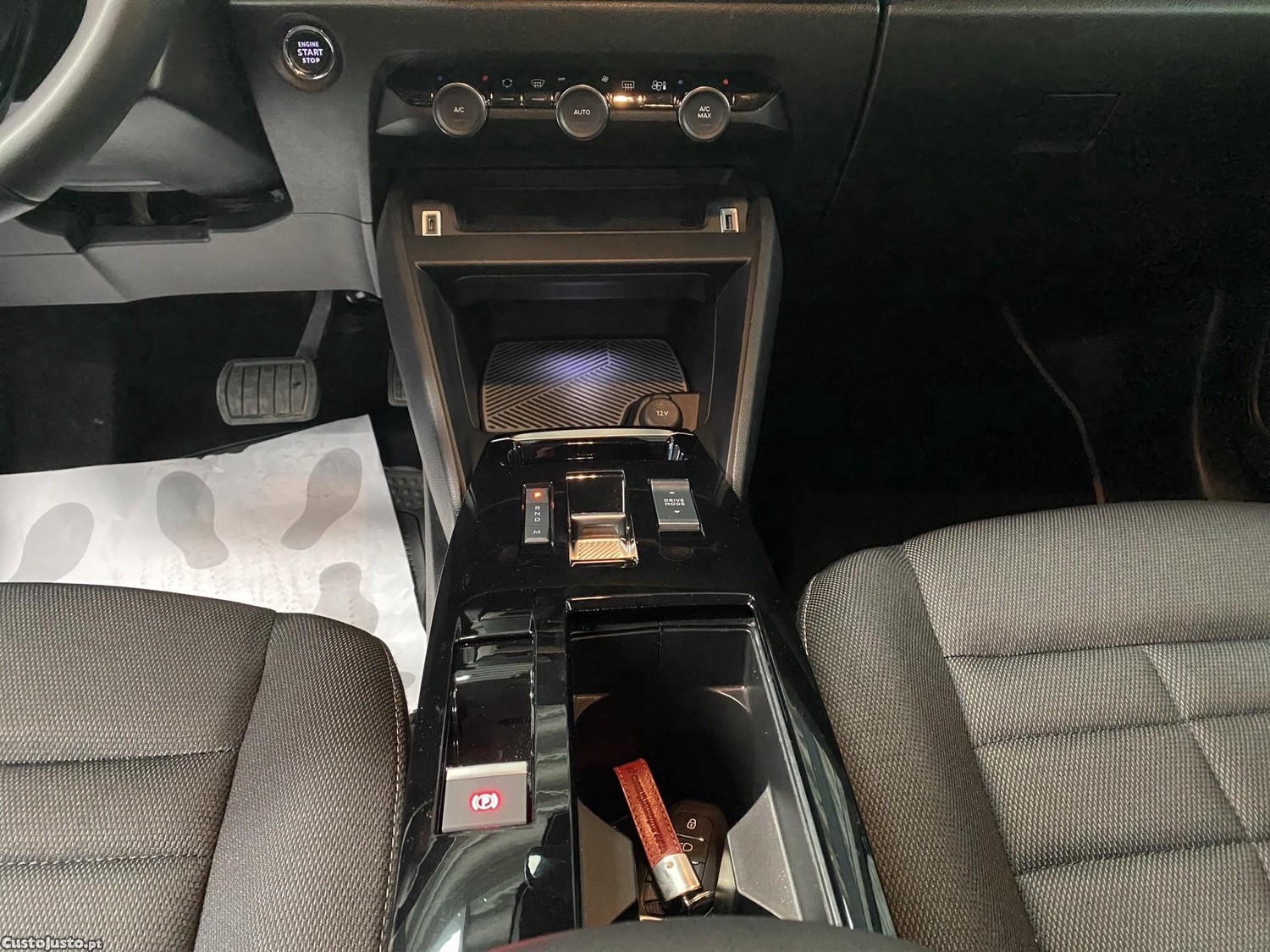 Citroën C4 1.2 Hybrid Plus e-DSC6 — fotografia 9