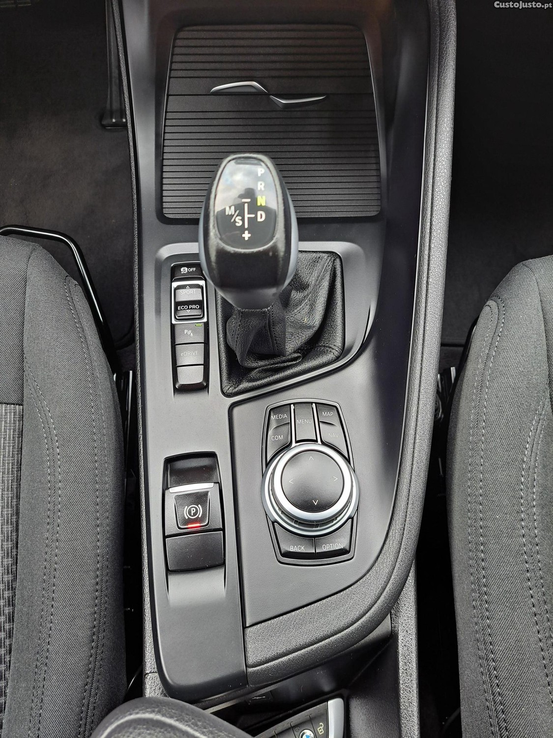 BMW X1 25 e xDrive Corporate Edition — fotografia 14